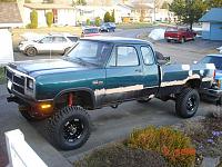 Any pics of Lifted First gens?-snowmobile-018.jpg