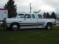 1st gen w/24,000 original miles-grandpas-trucks-007.jpg