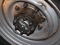 Rear Drum Brakes Adjustment Tip-hub.jpg