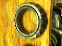 92 W250 Front Disc Brakes on Dana 60 Front dif-galled-inner-bearing.jpg