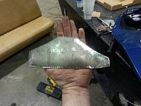 needing help with lower door hinge crack repair-20140113_121641_zps727f1904.jpg