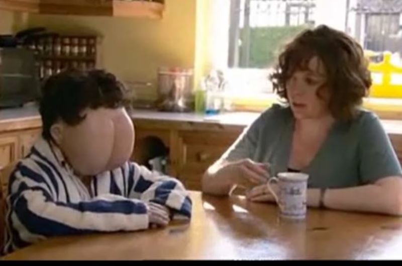 Name:  MeandMom_zps9b45543b.jpg
Views: 129
Size:  49.2 KB