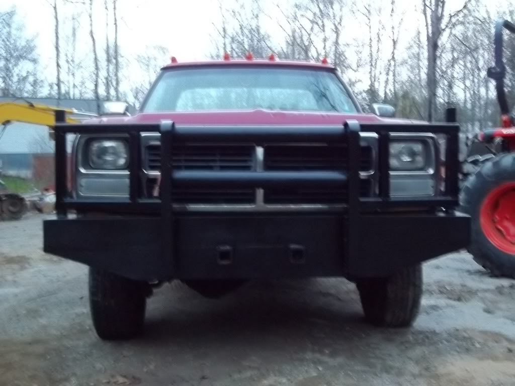 Name: 92bumperfinishedandpainted511005.jpg
Views: 1245
Size: 92.0 KB