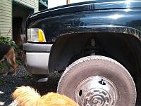 sagging front bumper-im000975.jpg