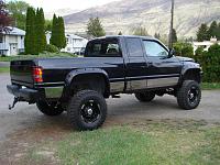 lifted dodge with pocket flares-dsc010899.jpg