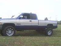 need 325-60-18 tire and wheel pics!-110308_1226%5B01%5D.jpg