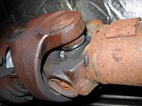Definitive answer 04.5 Front Shaft Grease fitting Yes or No???-zerk-grease-fitting-06-front-drive-shaft-dodge-ram-2500-003.jpg