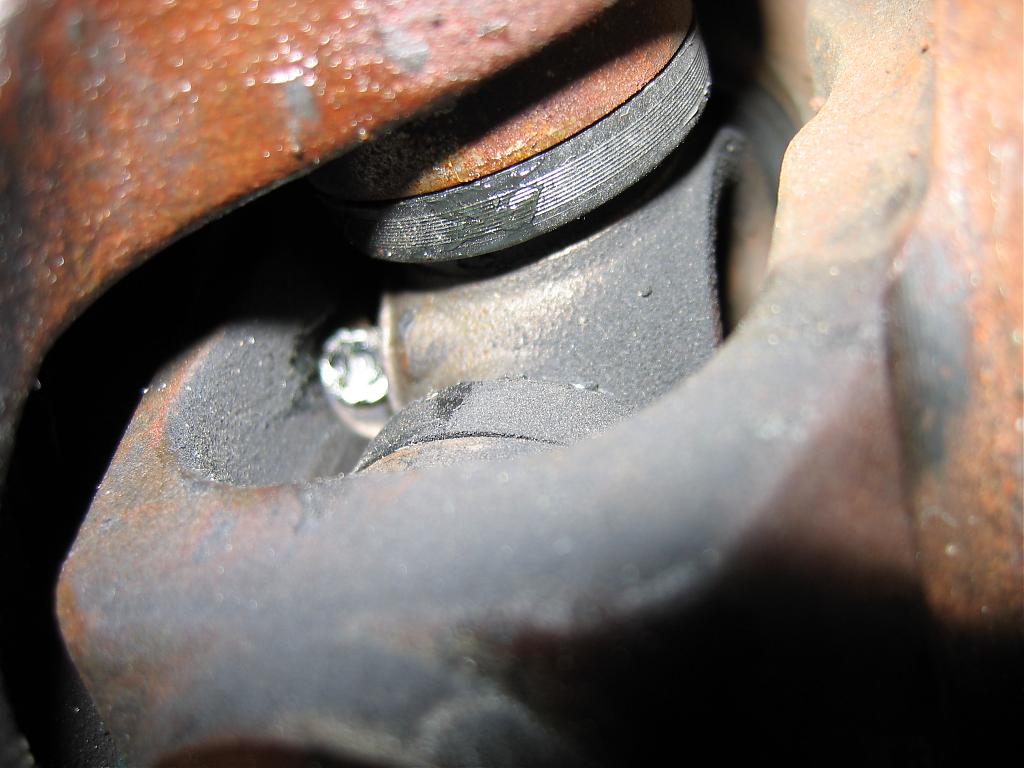 Definitive answer 04.5 Front Shaft Grease fitting Yes or No??? - Page 2 2012 Ram 2500 Front Drive Shaft Grease Fitting