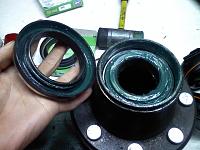 Rear wheel seal-1102100737a.jpg
