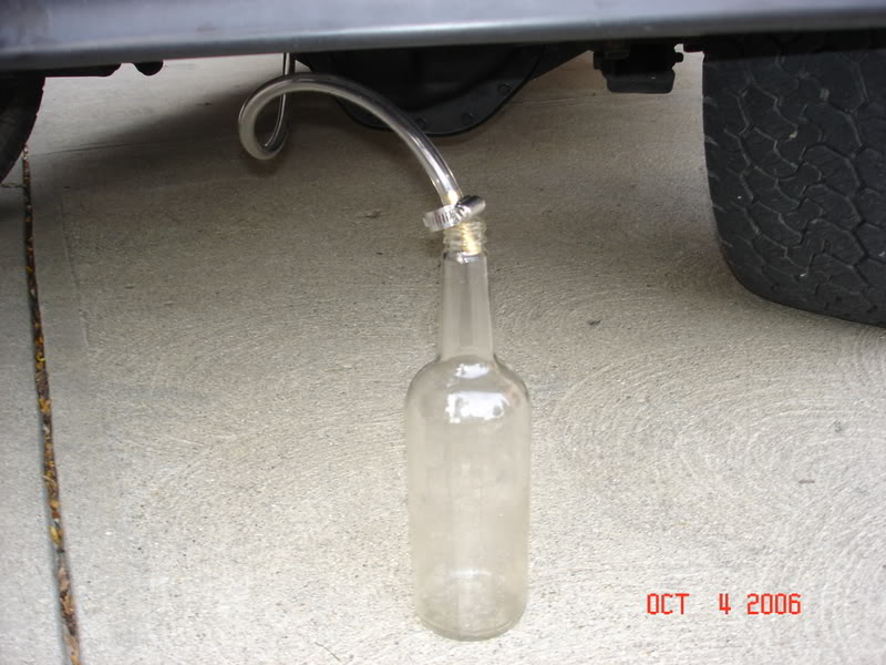 Name:  fuelfilterchange003.jpg
Views: 6398
Size:  82.0 KB