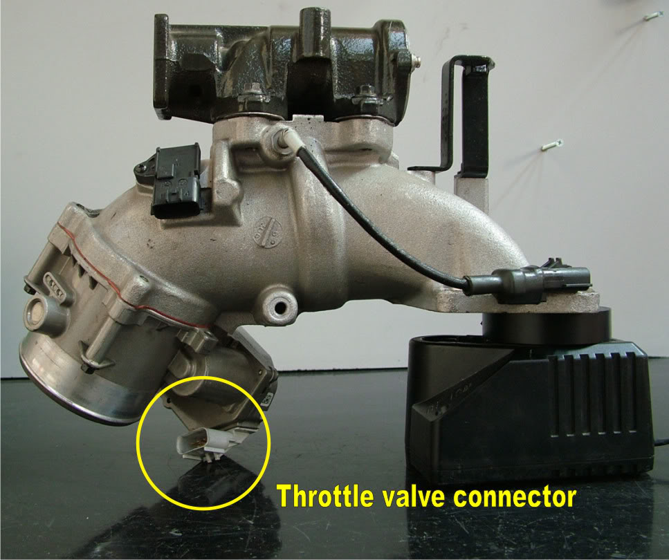 Name: F11ThrottleValveCloseRear.jpg
Views: 189
Size: 114.5 KB