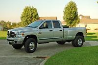 35 x 10.5 x 17 SSR's on '07 Dually - PICS-dually_side.jpg