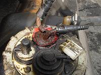 Fuel Sender Rotted-rust2.jpg