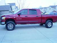 35 inch tires with leveling kit-marys-truck.jpg