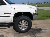 New Hummer Alcoa LE rims and tires installed!-h2tirefront.jpg