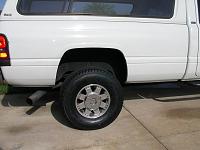 New Hummer Alcoa LE rims and tires installed!-h2tirerear.jpg