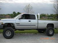 Lets see your lifted Cummins!!!!!!!!!!!-l_d92136d0cf5a9a391ea9c579dce05f77.jpg