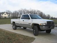 Pics of trucks with stock SLT rims and 285/305's-pulls-049.jpg