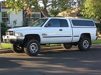 Lets see your lifted Cummins!!!!!!!!!!!-img_0065.jpg
