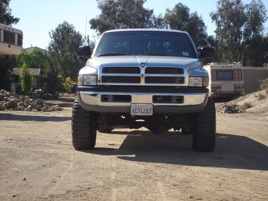 Name: 2000dodge014.jpg
Views: 1439
Size: 209.2 KB