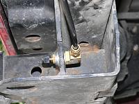 Pacbrake air bag install. Mod needed for old style B&amp;W hitch-bracket-040.jpg