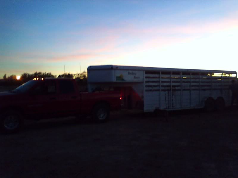 Name:  truckandgooseneck.jpg
Views: 57
Size:  22.0 KB